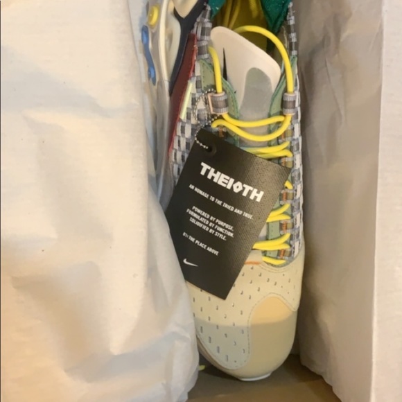 Brand new Nike reacts - Picture 3 of 3